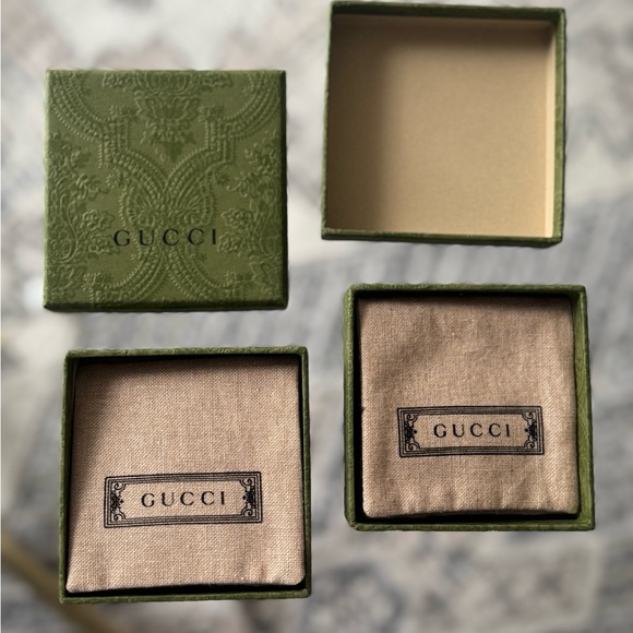 Gucci Rings - Picture 1 of 14